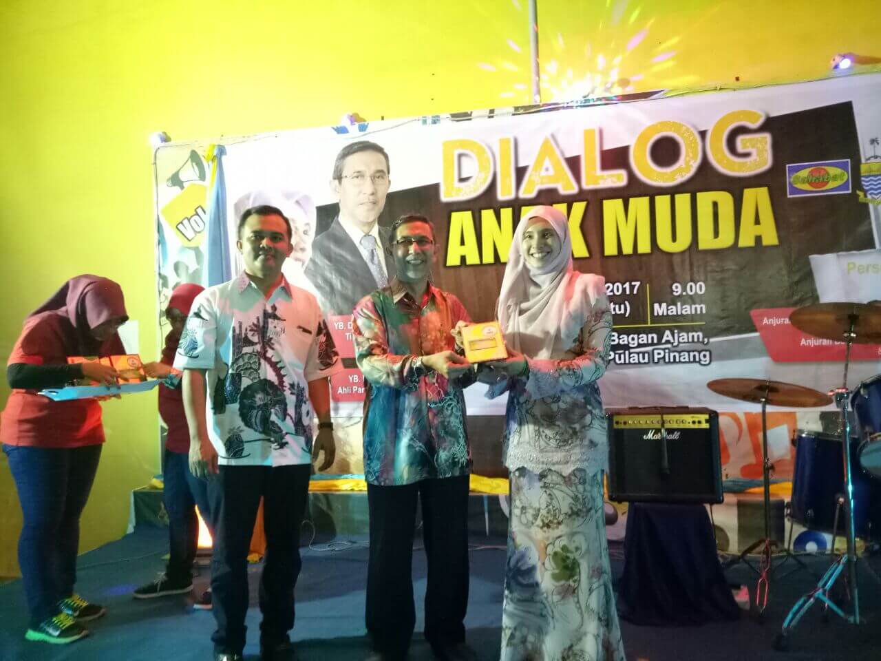 Nurul Izzah Kickstarts Nationwide ‘Dialog Anak Muda’ Tour, Addressing Youth And Women Issues.