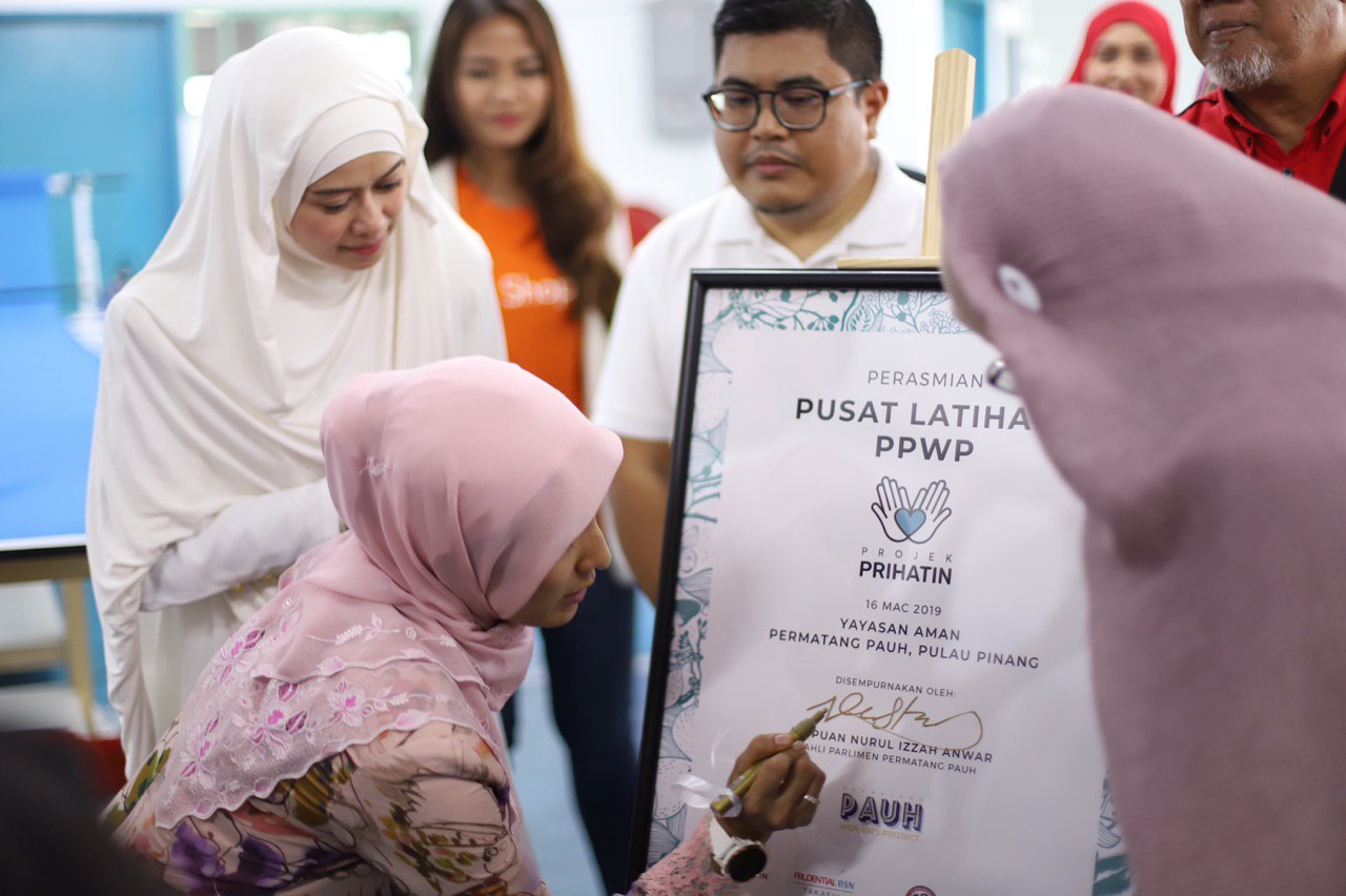 PERASMIAN PUSAT LATIHAN PERMATANG PAUH WOMEN’S PROJECT (PPWP) : KERJASAMA BERSAMA YAYASAN MYPRIHATIN DAN PRUBSN